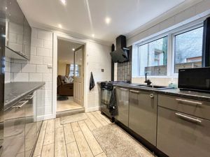 Photo 15- click for photo gallery